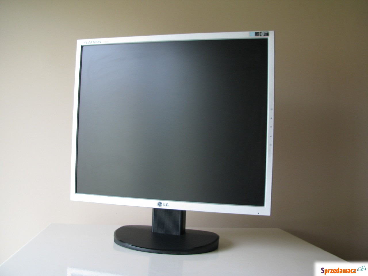 Monitor LCD do komputera LG Flatron...