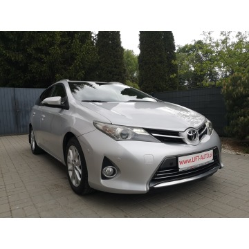 Toyota Auris 2014,  2.0 diesel - Na sprzedaż za 29 900 zł - Strzegom - zdjęcie 3