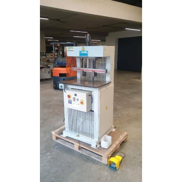 Prasa korpusowa COMEC ,prasa hydrauliczna