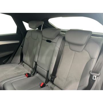 Audi Q5  SUV 2023,  2.0 hybryda, automat - Na sprzedaż za 153 000 zł - Warszawa - zdjęcie 11