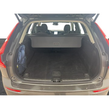Volvo   SUV 2021,  2.0 benzyna, automat - Na sprzedaż za 101 000 zł - Warszawa - zdjęcie 11