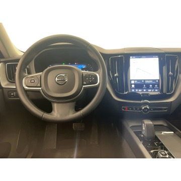Volvo   SUV 2021,  2.0 benzyna, automat - Na sprzedaż za 101 000 zł - Warszawa - zdjęcie 9