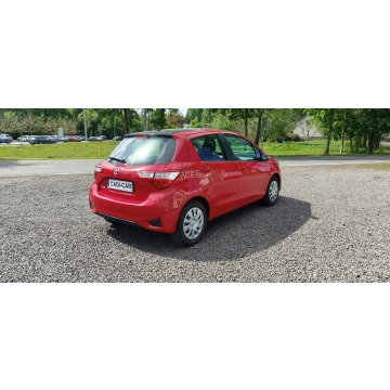 Toyota Yaris  Hatchback 2019,  1.5 benzyna+LPG - Na sprzedaż za 42 900 zł - Goczałkowice-Zdrój - zdjęcie 4