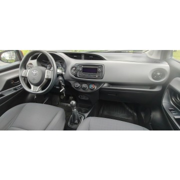 Toyota Yaris  Hatchback 2019,  1.5 benzyna+LPG - Na sprzedaż za 42 900 zł - Goczałkowice-Zdrój - zdjęcie 9