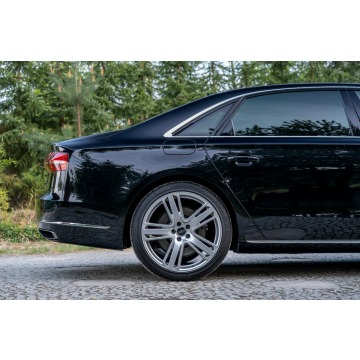 Audi A8  Sedan/Limuzyna 2015,  4.1 diesel, automat - Na sprzedaż za 299 777 zł - Ropczyce - zdjęcie 8