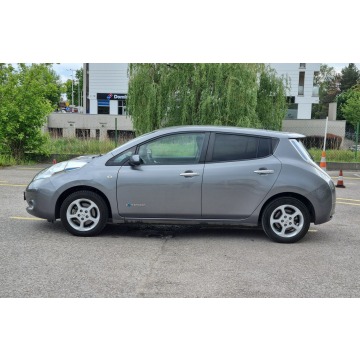 Nissan Leaf  Hatchback 2016 elektryczny, automat - Na sprzedaż za 24 255 zł - Warszawa - zdjęcie 3