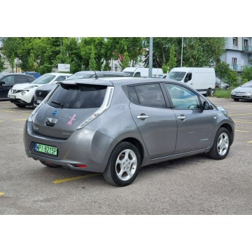 Nissan Leaf  Hatchback 2016 elektryczny, automat - Na sprzedaż za 24 255 zł - Warszawa - zdjęcie 6