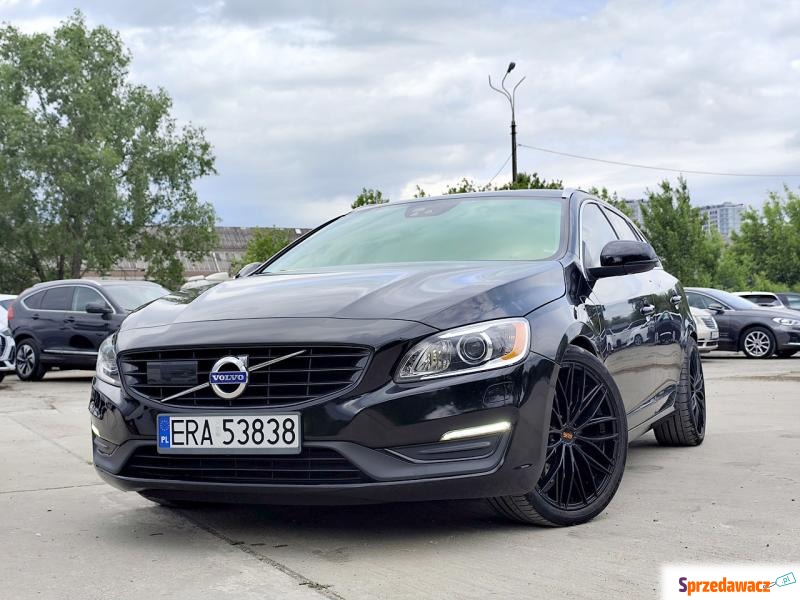 Volvo V60  Kombi 2015,  2.4 diesel, automat - Na sprzedaż za 37 900 zł - Warszawa