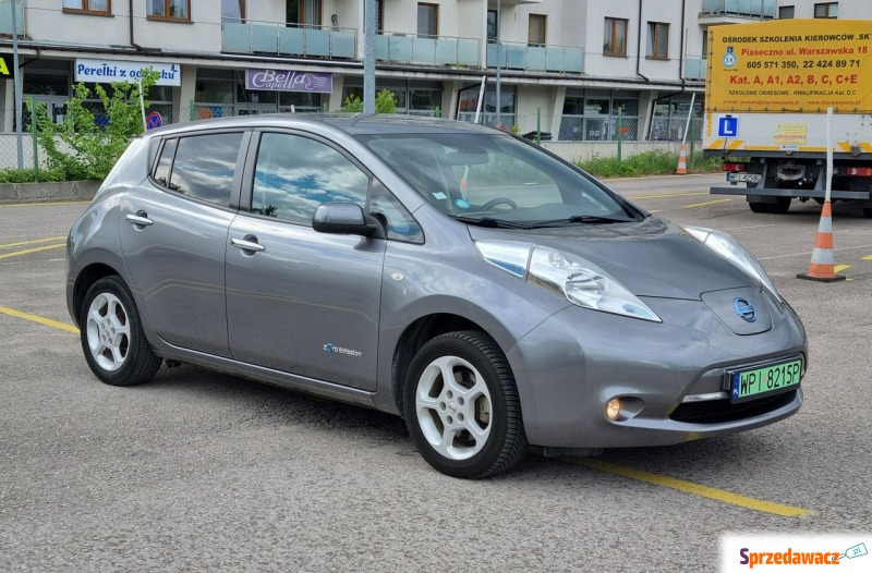 Nissan Leaf  Hatchback 2016 elektryczny, automat - Na sprzedaż za 24 255 zł - Warszawa