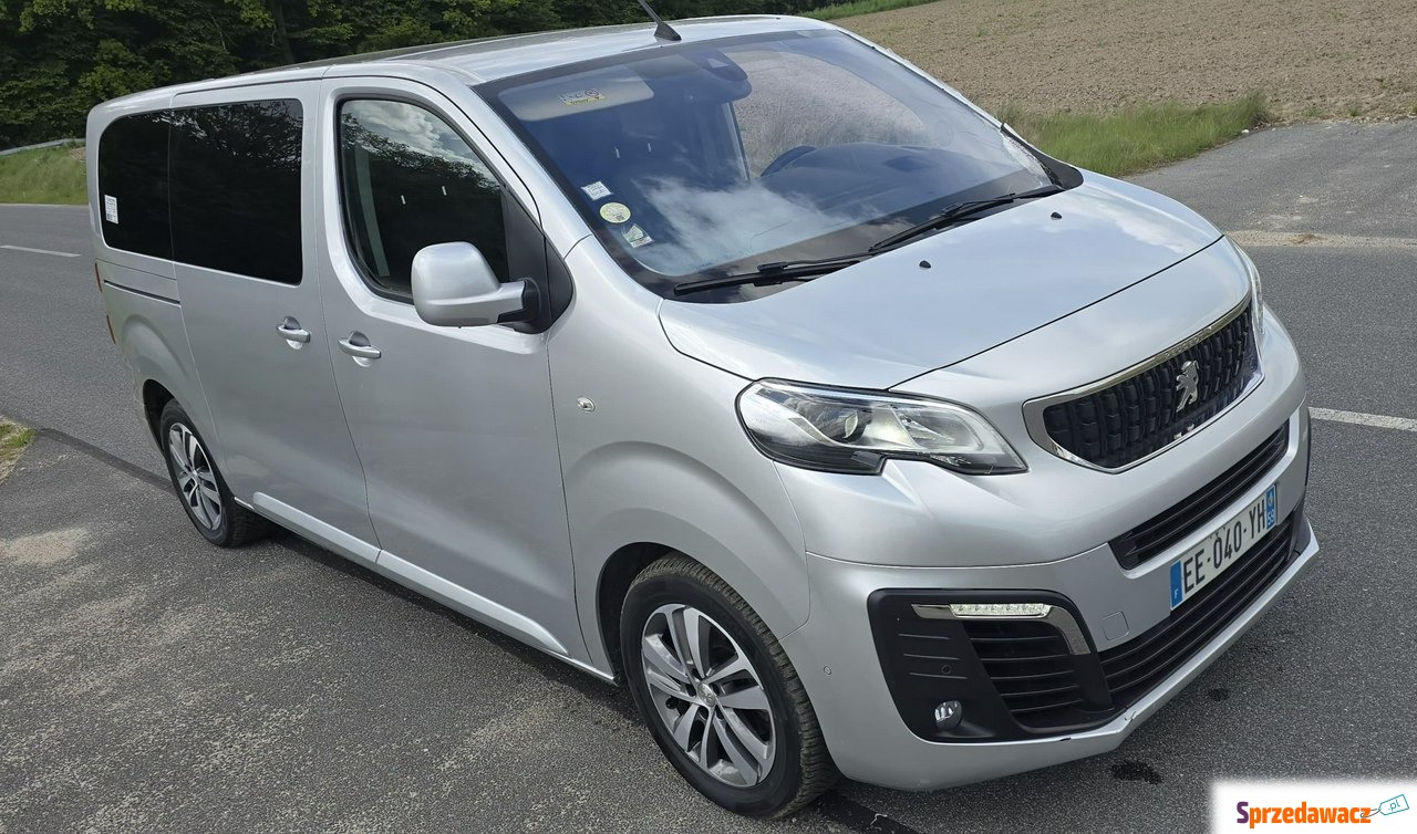 Peugeot Traveller 2016