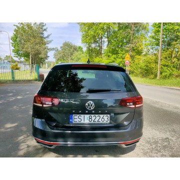 Volkswagen Passat 2020,  2.0 diesel, automat - Na sprzedaż za 119 000 zł - Burzenin - zdjęcie 4