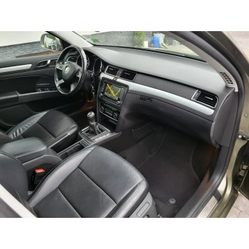 Skoda Superb 2014,  2.0 diesel - Na sprzedaż za 45 500 zł - Jatutów - zdjęcie 10