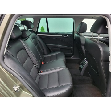 Skoda Superb 2014,  2.0 diesel - Na sprzedaż za 45 500 zł - Jatutów - zdjęcie 12