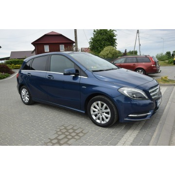 Mercedes - Benz B-klasa  Hatchback 2012,  1.6 benzyna - Na sprzedaż za 30 900 zł - Majdan Sieniawski - zdjęcie 9
