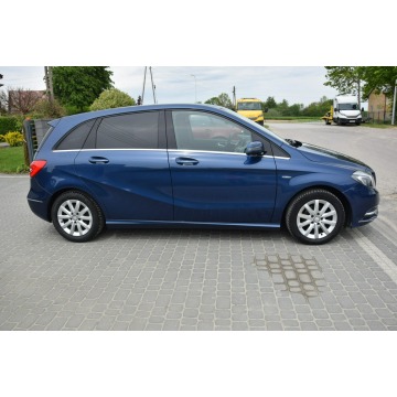 Mercedes - Benz B-klasa  Hatchback 2012,  1.6 benzyna - Na sprzedaż za 30 900 zł - Majdan Sieniawski - zdjęcie 11