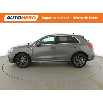 Audi Q3  SUV 2021,  1.4 hybryda, automat - Na sprzedaż za 83 800 zł - Warszawa - zdjęcie 2