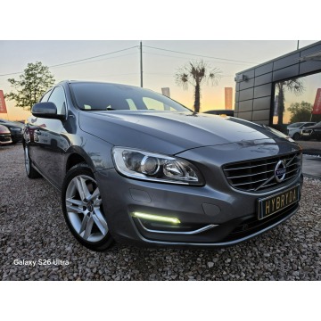 Volvo V60 2015,  2.4 hybryda, automat - Na sprzedaż za 35 999 zł - Nowe Sójki - zdjęcie 2