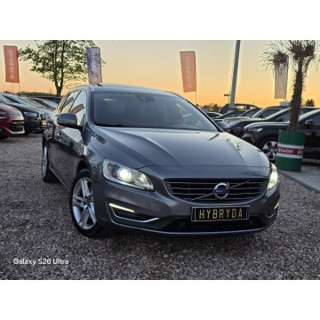 Volvo V60 2015,  2.4 hybryda, automat - Na sprzedaż za 35 999 zł - Nowe Sójki - zdjęcie 6