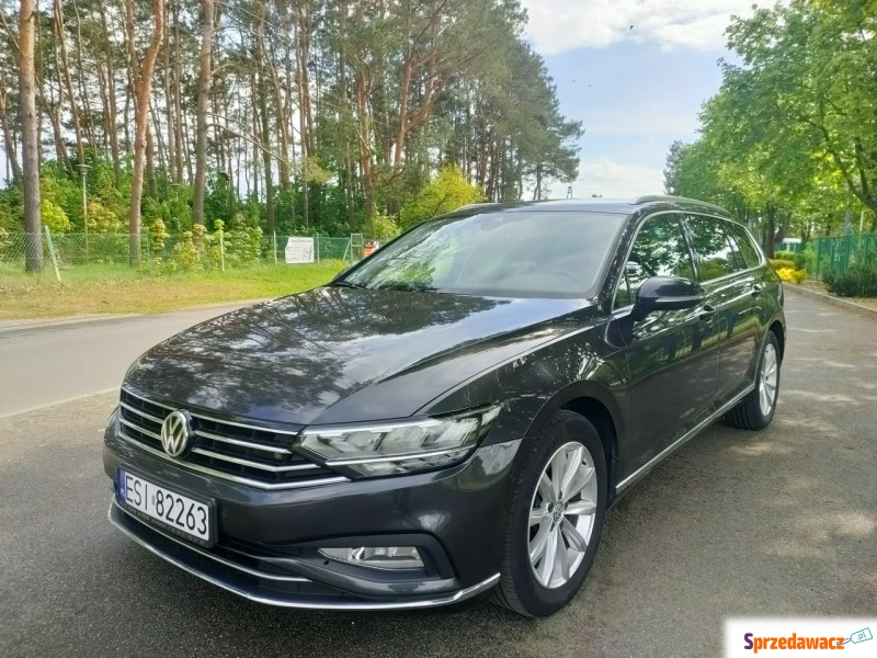 Volkswagen Passat 2020,  2.0 diesel, automat - Na sprzedaż za 119 000 zł - Burzenin