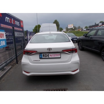 Toyota Corolla  Sedan/Limuzyna 2022 benzyna - Na sprzedaż za 66 700 zł - Dębica - zdjęcie 3