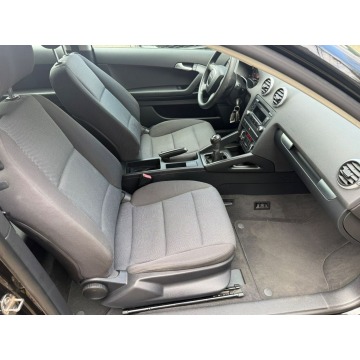 Audi A3  Liftback 2010,  2.0 diesel - Na sprzedaż za 19 900 zł - Ruda Śląska - zdjęcie 11