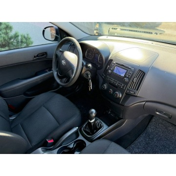 Hyundai i30 2011,  1.4 benzyna - Na sprzedaż za 11 999 zł - Ruda Śląska - zdjęcie 11