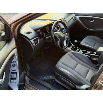 Hyundai i30  Liftback 2014,  1.6 benzyna - Na sprzedaż za 29 900 zł - Ruda Śląska - zdjęcie 7