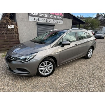 Opel Astra 2017,  1.4 benzyna - Na sprzedaż za 38 900 zł - Ruda Śląska - zdjęcie 2