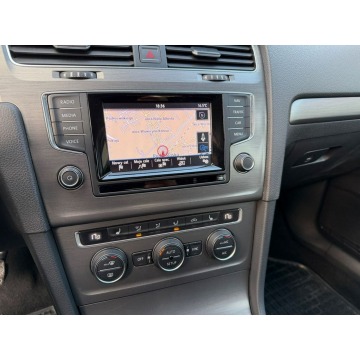 Volkswagen Golf  Liftback 2013,  1.2 benzyna - Na sprzedaż za 27 900 zł - Ruda Śląska - zdjęcie 8