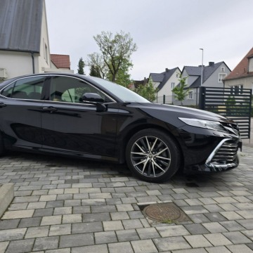 Toyota Camry  Sedan/Limuzyna 2023,  2.5 hybryda, automat - Na sprzedaż za 141 900 zł - Szczecinek - zdjęcie 3