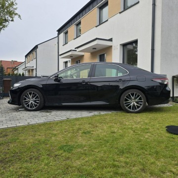 Toyota Camry  Sedan/Limuzyna 2023,  2.5 hybryda, automat - Na sprzedaż za 141 900 zł - Szczecinek - zdjęcie 4