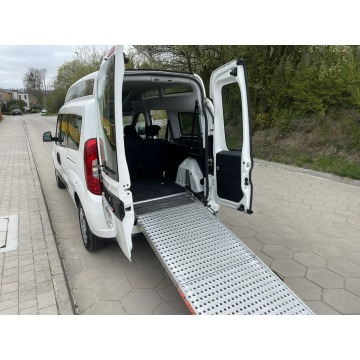 Fiat Doblo 2021,  1.6 diesel - Na sprzedaż za 46 999 zł - Gostyń - zdjęcie 7