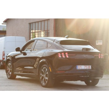 Ford Mustang  SUV 2021 elektryczny, automat - Na sprzedaż za 102 999 zł - Nysa - zdjęcie 8