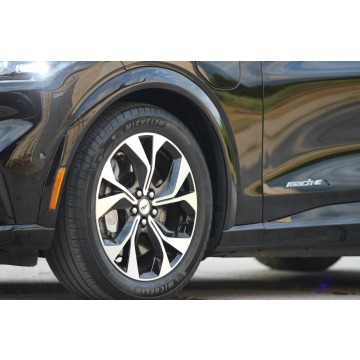 Ford Mustang  SUV 2021 elektryczny, automat - Na sprzedaż za 102 999 zł - Nysa - zdjęcie 5