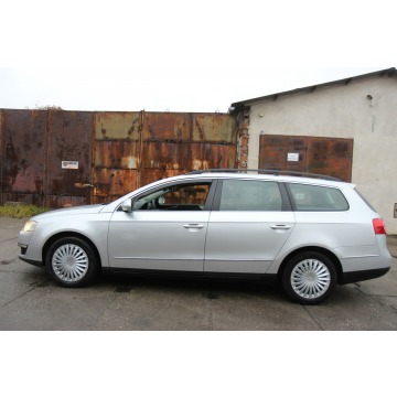 Volkswagen Passat  Kombi 2008,  2.0 benzyna - Na sprzedaż za 8 599,00 zł - Nysa - zdjęcie 9