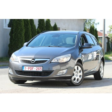Opel Astra  Kombi 2011,  1.7 diesel - Na sprzedaż za 12 399 zł - Nysa - zdjęcie 2
