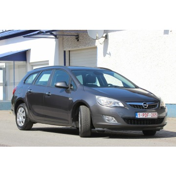 Opel Astra  Kombi 2011,  1.7 diesel - Na sprzedaż za 12 399 zł - Nysa - zdjęcie 4