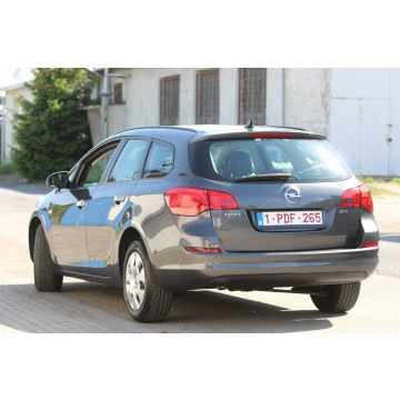 Opel Astra  Kombi 2011,  1.7 diesel - Na sprzedaż za 12 399 zł - Nysa - zdjęcie 7