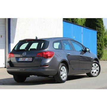 Opel Astra  Kombi 2011,  1.7 diesel - Na sprzedaż za 12 399 zł - Nysa - zdjęcie 5