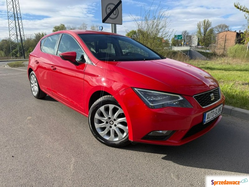 Seat Leon  Liftback 2013,  1.6 diesel - Na sprzedaż za 28 900 zł - Ruda Śląska