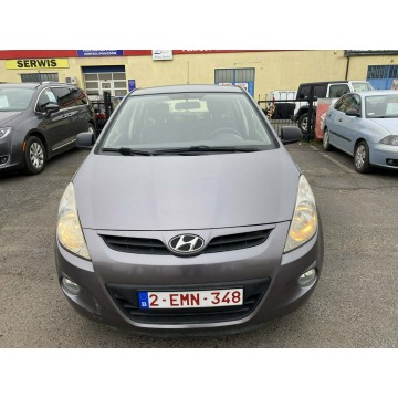 Hyundai i20  Hatchback 2010,  1.4 benzyna - Na sprzedaż za 12 699 zł - Nysa - zdjęcie 2