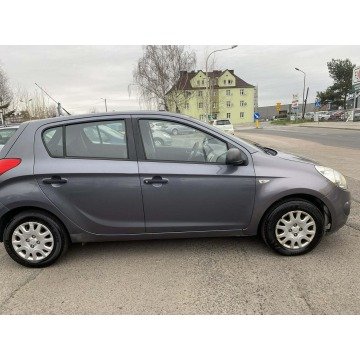 Hyundai i20  Hatchback 2010,  1.4 benzyna - Na sprzedaż za 12 699 zł - Nysa - zdjęcie 6