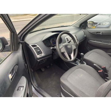 Hyundai i20  Hatchback 2010,  1.4 benzyna - Na sprzedaż za 12 699 zł - Nysa - zdjęcie 10