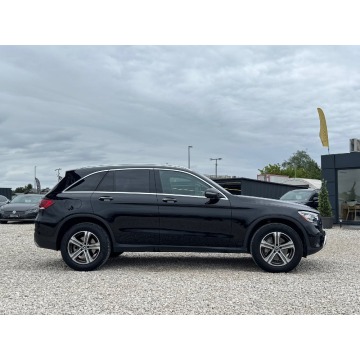 Mercedes - Benz 300  SUV 2022,  2.0 benzyna, automat - Na sprzedaż za 147 500 zł - Michałowice-Wieś - zdjęcie 3