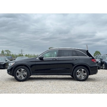 Mercedes - Benz 300  SUV 2022,  2.0 benzyna, automat - Na sprzedaż za 147 500 zł - Michałowice-Wieś - zdjęcie 7