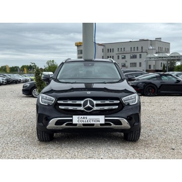 Mercedes - Benz 300  SUV 2022,  2.0 benzyna, automat - Na sprzedaż za 147 500 zł - Michałowice-Wieś - zdjęcie 9