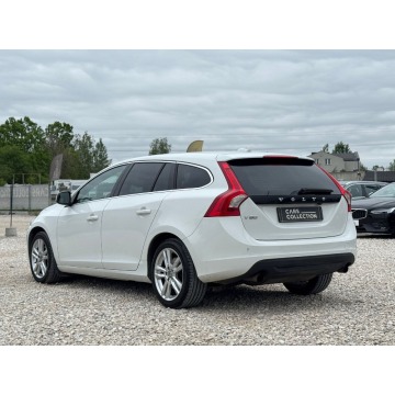 Volvo V60  Kombi 2011,  1.6 benzyna, automat - Na sprzedaż za 28 500 zł - Michałowice-Wieś - zdjęcie 6