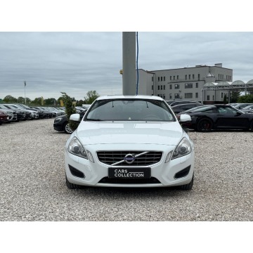 Volvo V60  Kombi 2011,  1.6 benzyna, automat - Na sprzedaż za 28 500 zł - Michałowice-Wieś - zdjęcie 9