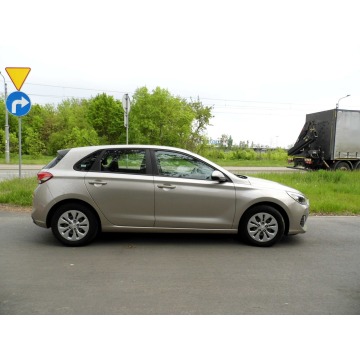 Hyundai i30  Hatchback 2019,  1.4 benzyna - Na sprzedaż za 43 900 zł - Łódź - zdjęcie 4