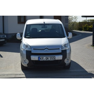 Citroen Berlingo  Minivan/Van 2011,  1.6 diesel - Na sprzedaż za 19 400 zł - Majdan Sieniawski - zdjęcie 2